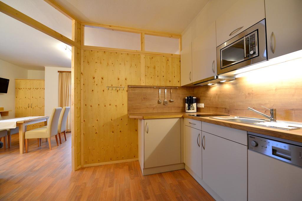 Ferienwohnungen Plattner Weissensee Zimmer foto
