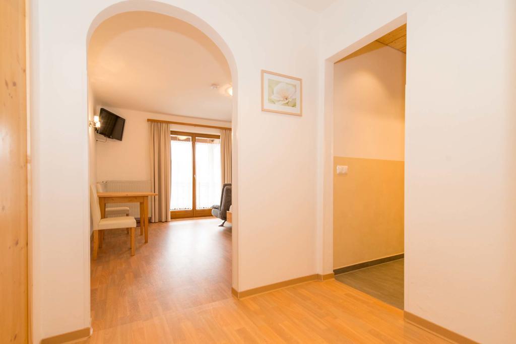 Ferienwohnungen Plattner Weissensee Zimmer foto
